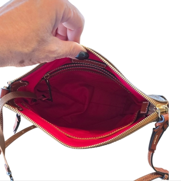 Dooney & Bourke Brown Tan Pebble Grain Leather Crossbody Shoulder Bag - Picture 9 of 16